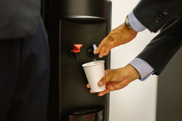Fontaine à eau sur réseau : la solution écoresponsable pour votre entreprise